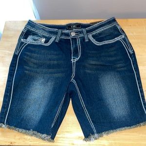 Cato NWT BERMUDA SHORTS SIZE 12